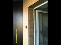 отделка балкона ламинатом.wmv