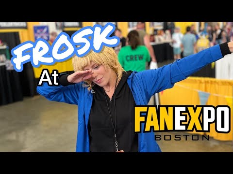 FanExpo Boston! Frosk aka Chrissie Mayr Meeting Celebrities and Fans! SimpCast!