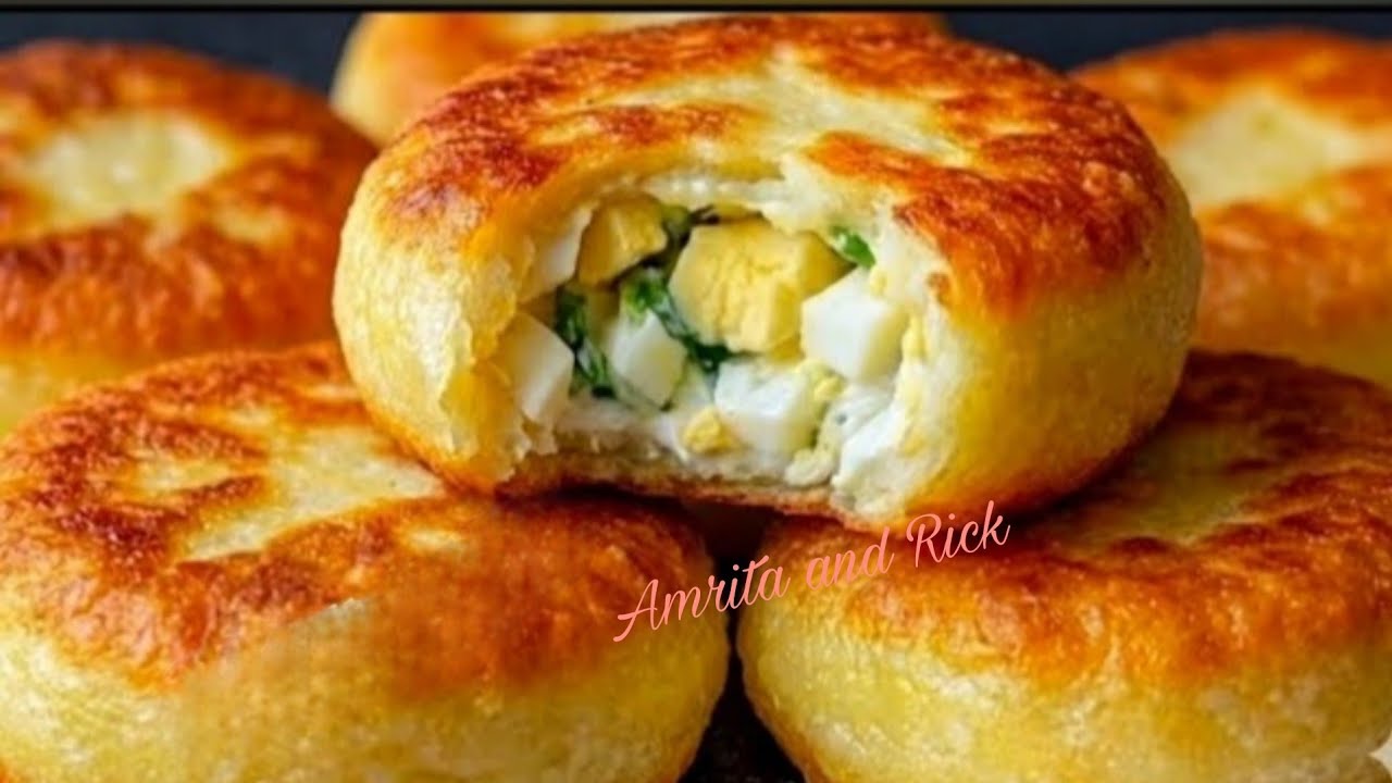 আটা থাকলেই ১০ মিনিটে মুখরোচক এই স্নাকস রেসিপি টা একবার বানিয়ে দেখুন।Tiffin Recipe.Brackfast recipe 