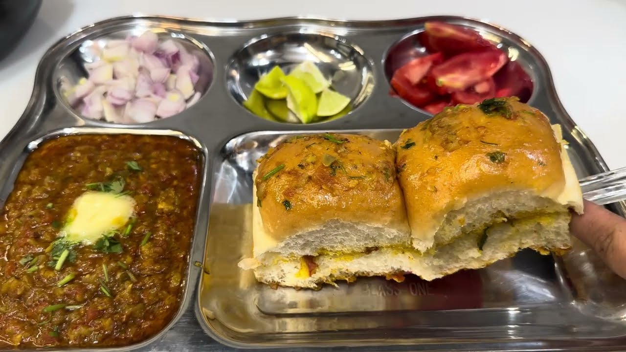 10 minute wali pavbhaji #10minutesrecipe #pavbhaji #quickrecipe #foodvlogger #butterpavbhaji 