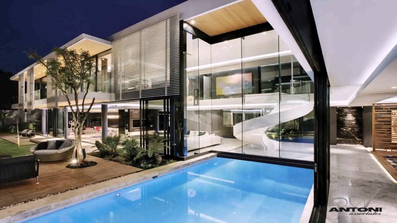 U Shaped House With Pool