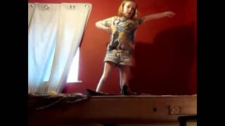 Honey im good dance