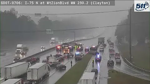 TRAFFIC | I-75 North in Clayton County shut down after crash
