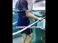 水の中で走る不思議なランニングマシン 😳💦