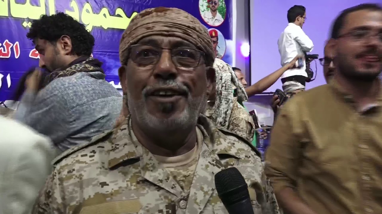 بكاء قيادات رفيعة بعد مشاهدتهم فلم 