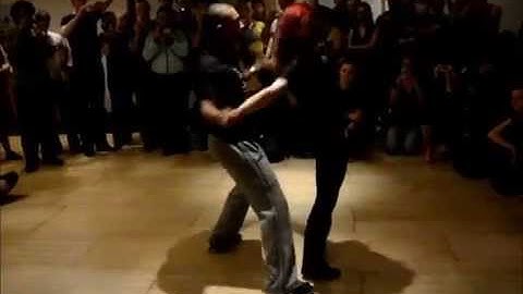 Kadu Pires & Larissa Thayane - Zouk Demo - 2009