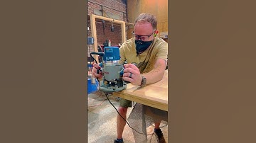 Taking the chamfer corner #woodworker #woodworking #chamfering #diy #router #milling