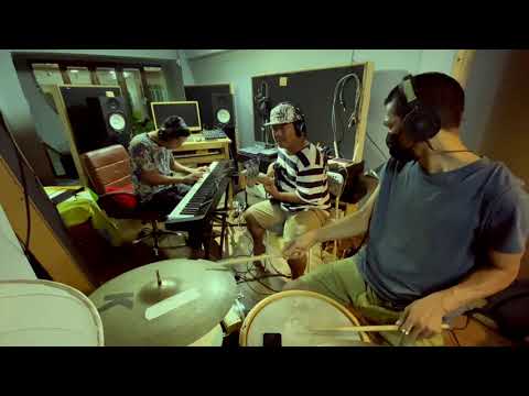 A Yay Kyi Be by Htoo Ein Thin (Instrumental Jazz Cover)