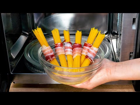 Паста с курицей и овощами в соевом соусе