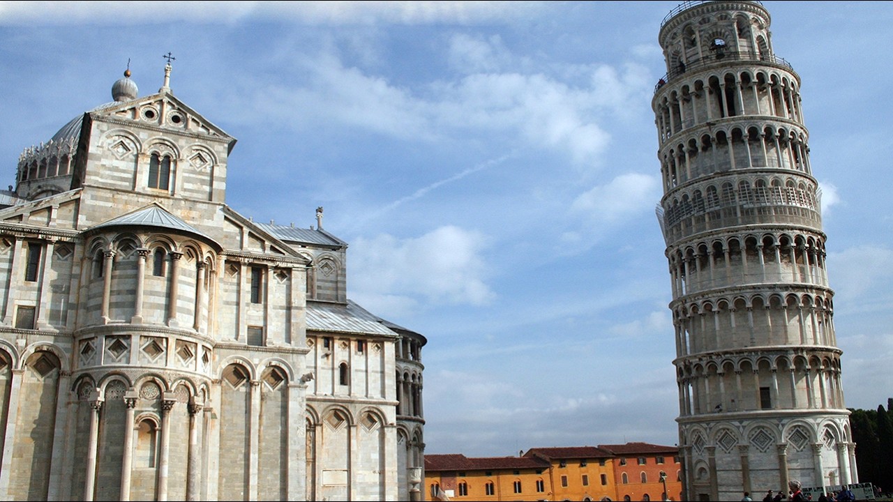 Italy, Pisa Beyond the Lean