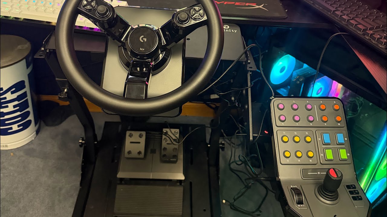 UNBOXING LOGITECH G FARM SIMULATOR WHEEL AND PANEL 