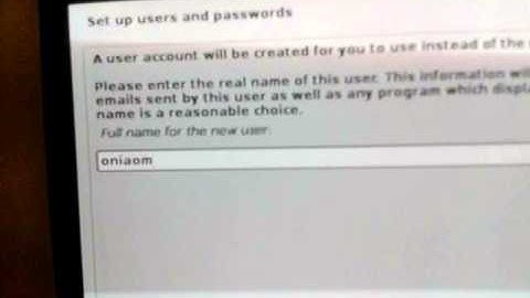 Linux Tips: Installing CranchBang Linux 11 ! - Doing A Clean Install