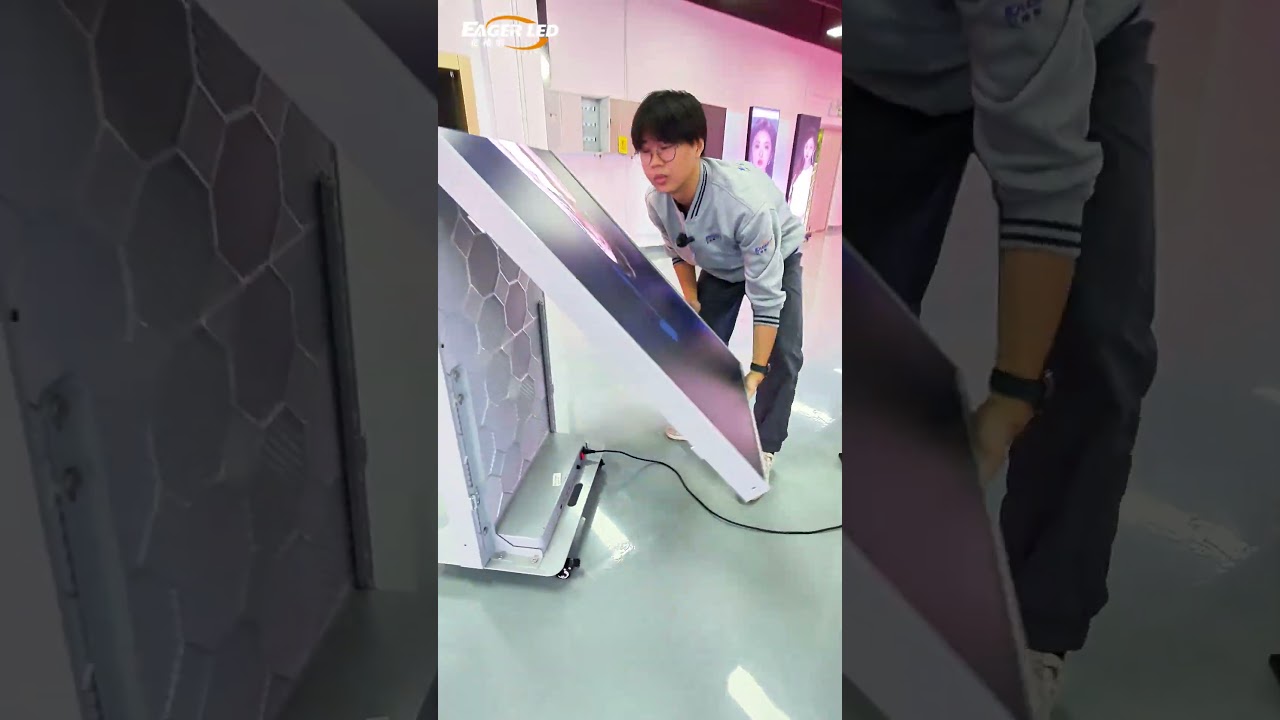 A foldable LED poster screen suitable for single-person operation!