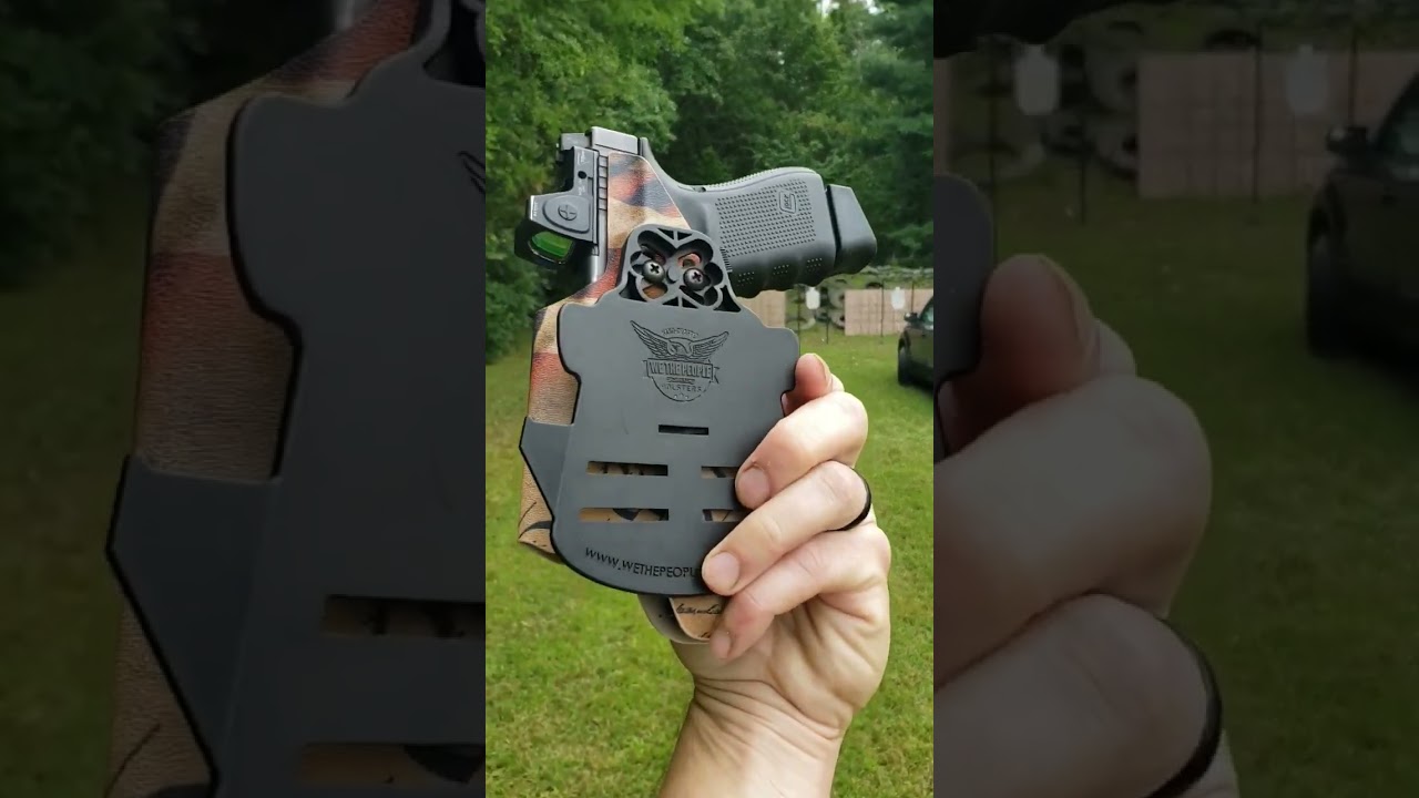 We the people holster with a Glock 19