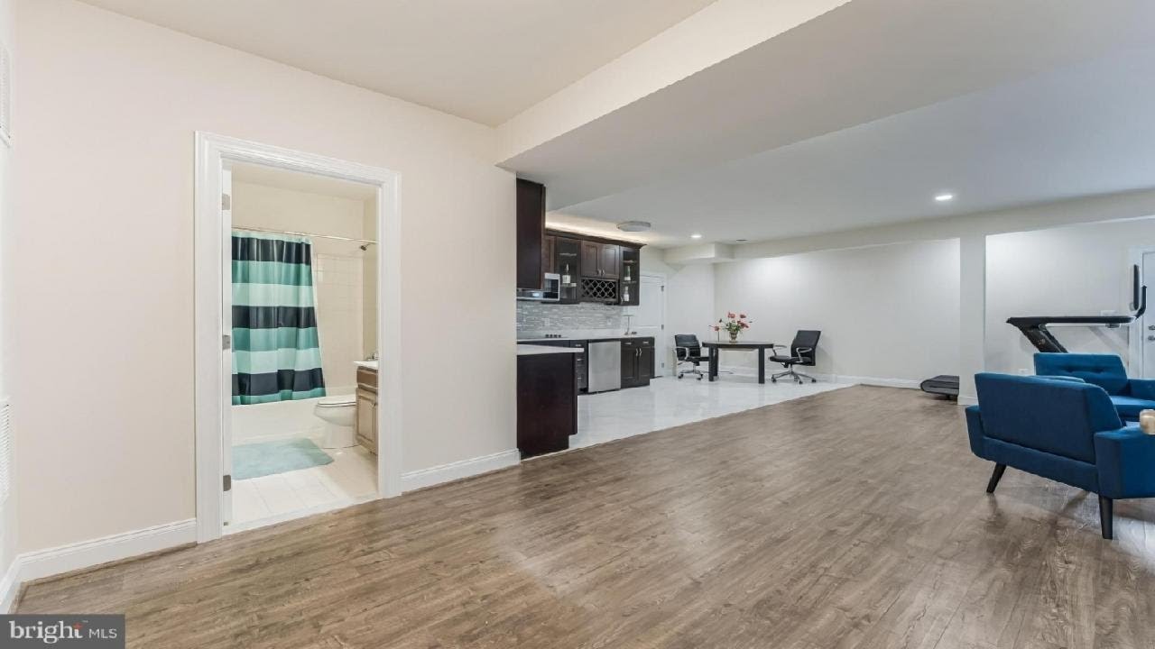 22507 BOWENS WHARF PLACE, ASHBURN, VA Presented by Jill Depee.