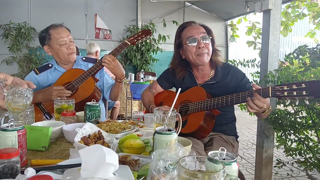 [ Cô Hàng Xóm ] Sáng Tác: Lê Minh Bằng- Guitar- Minh Phương- Huy Organ-TB: Huy Organ 