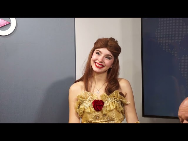 Entrevista com a Produção da Peça de Teatro "ERA UMA VEZ A BELA E A FERA NO TEATRO"