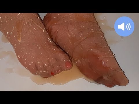 61 – Sirup auf Nylon Füße, barfuß / Syrup on nylon feet, barefoot