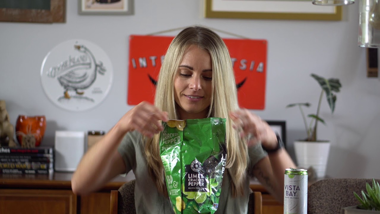 I EAT ALL THE CHIPS Red Rock Deli Lime & Cracked Pepper YouTube