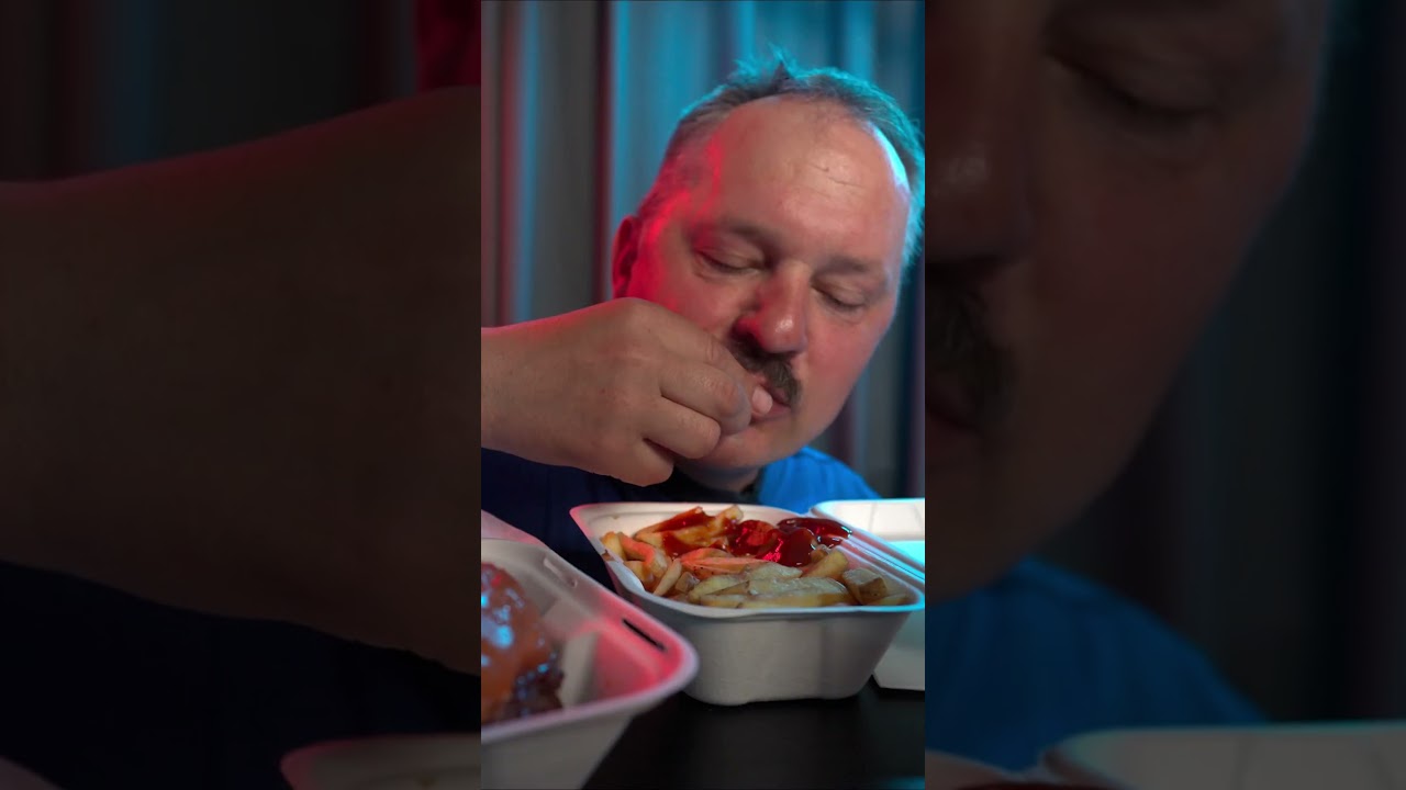 KO PAĒST X OAK'A BURGERS