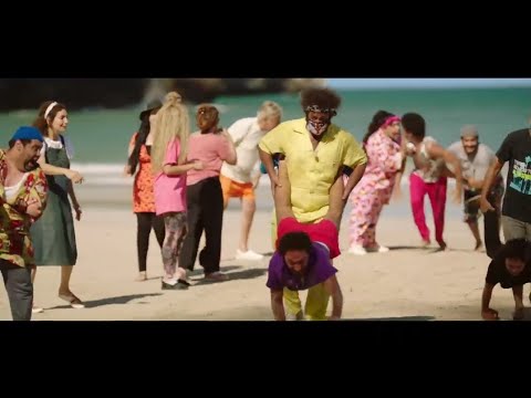 هتموت من الضحك مع مسابقة الرقص الشعبي بين المصريين والصينيين😄شوفوا مين  هيكسب😁 - YouTube