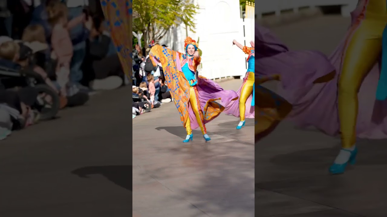 Disneyland’s Magic Happens parade Coco unit is incredible!!