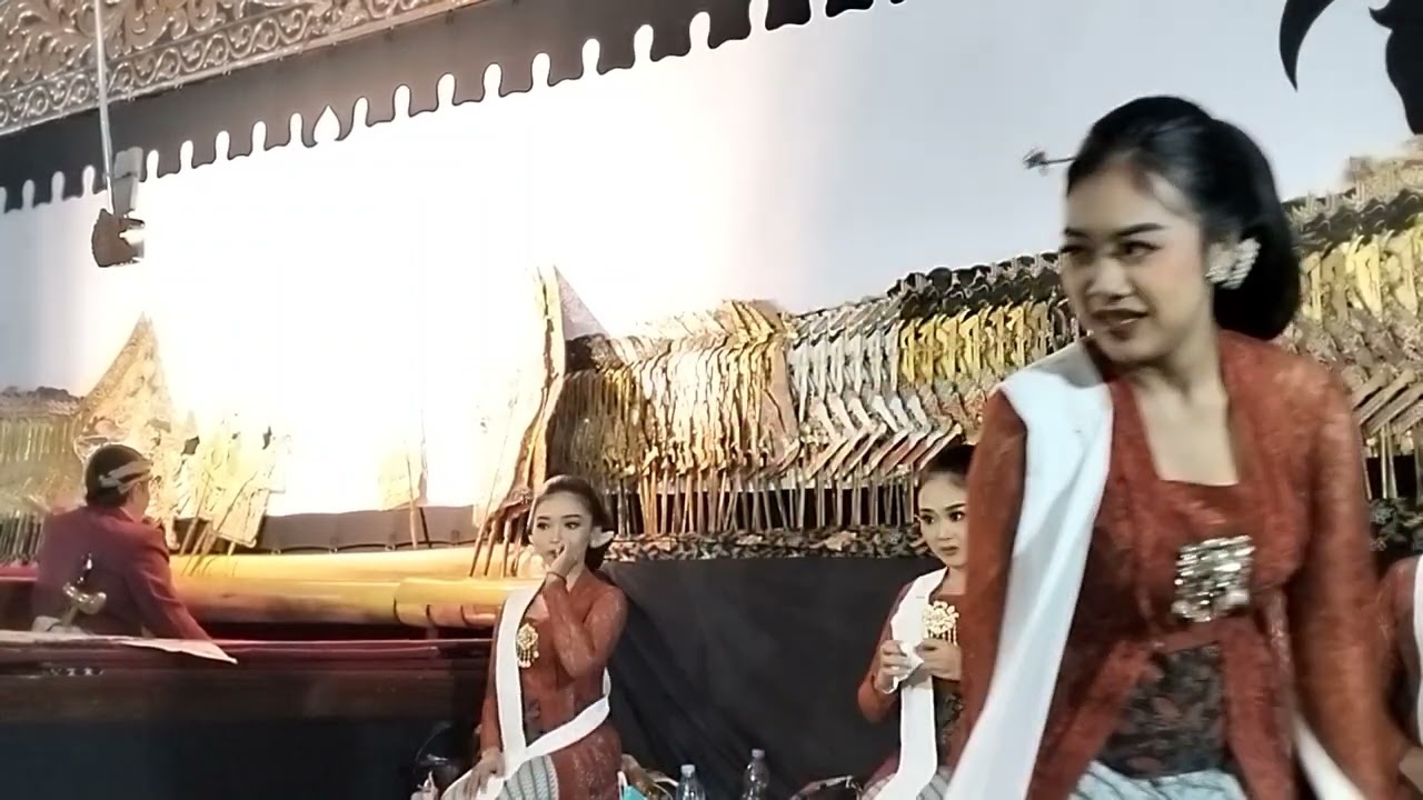 Srepeg Nem, Sindhenan Gonjang seret, pathetan Slendro nem