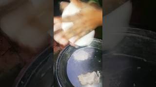 धान की रोटी बनाना चूल्हे पर #shortvideo #monika #love