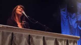 Laura Jansen - Paper Boats (live @ Bibelot Dordrecht, 01/02/2014)