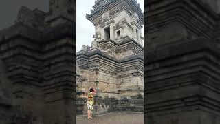 tari Wira Pertiwi ( tunggal)