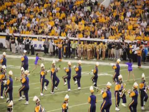 ALCORN STATE UNIVERSITY MARCHING BAND SHOWS OUT AT...