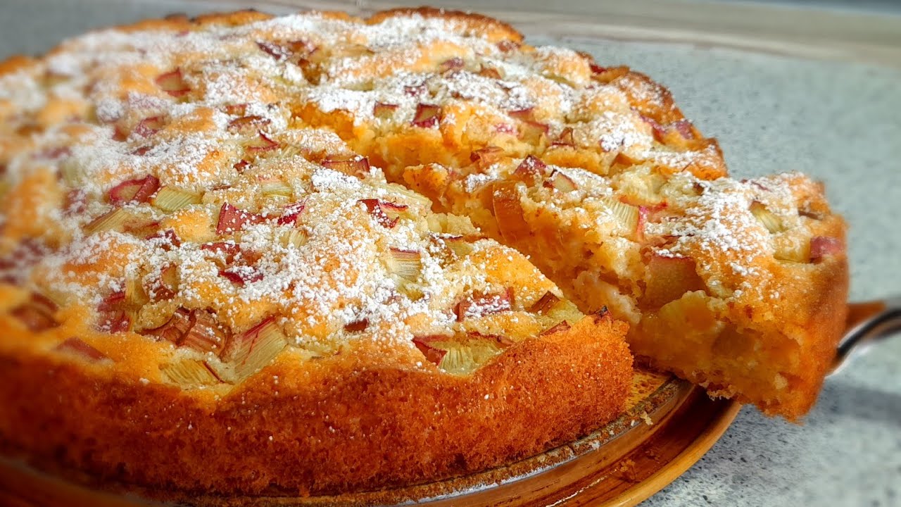 Locker und saftiger Rhabarberkuchen, ein Traum 🥰