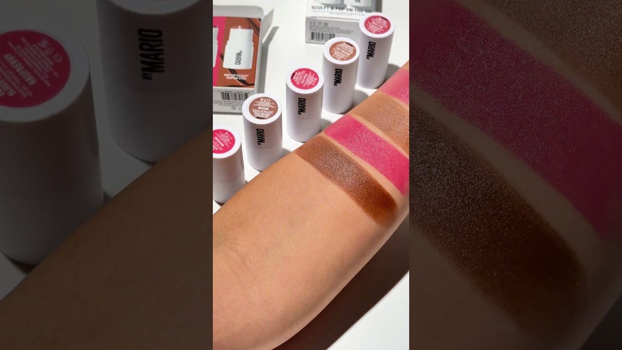 Your two favorite contour & blush sticks, now in a MINI limited-edition kit.