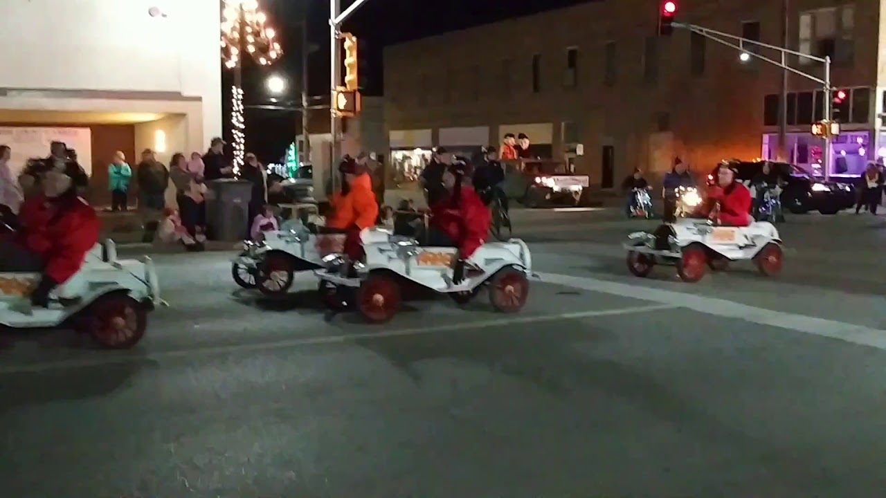 Christmas parade emporia ks YouTube