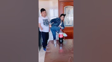 Thumbnail of New Funny Videos 2021, Chinese Funny Video try not to laugh #short P1545