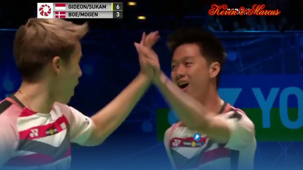 kevin sanjaya sukamuljo dengan pukulan ajaibnya - YouTube
