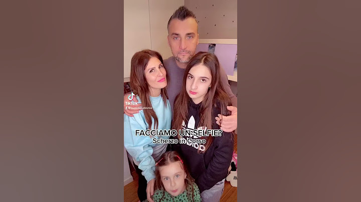 SCHERZO IN CORSO 🤣 Facciamo un Selfie? #auroraeludovica #shorts