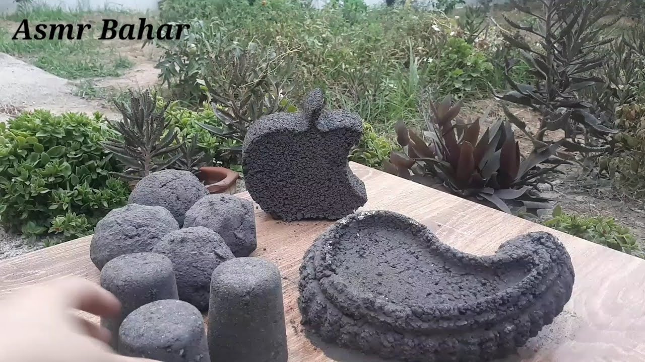 ASMR:baking soda & gritty pure charcoal reforms crumbling ( dry)/ satisfying video,sleepaid😴