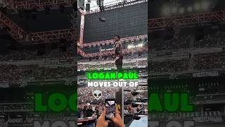 “Bro woke up and chose WWE 💀#wwe#wweuniverse#loganpaul#ishowspeed#wrestling#wweraw#wwemoments