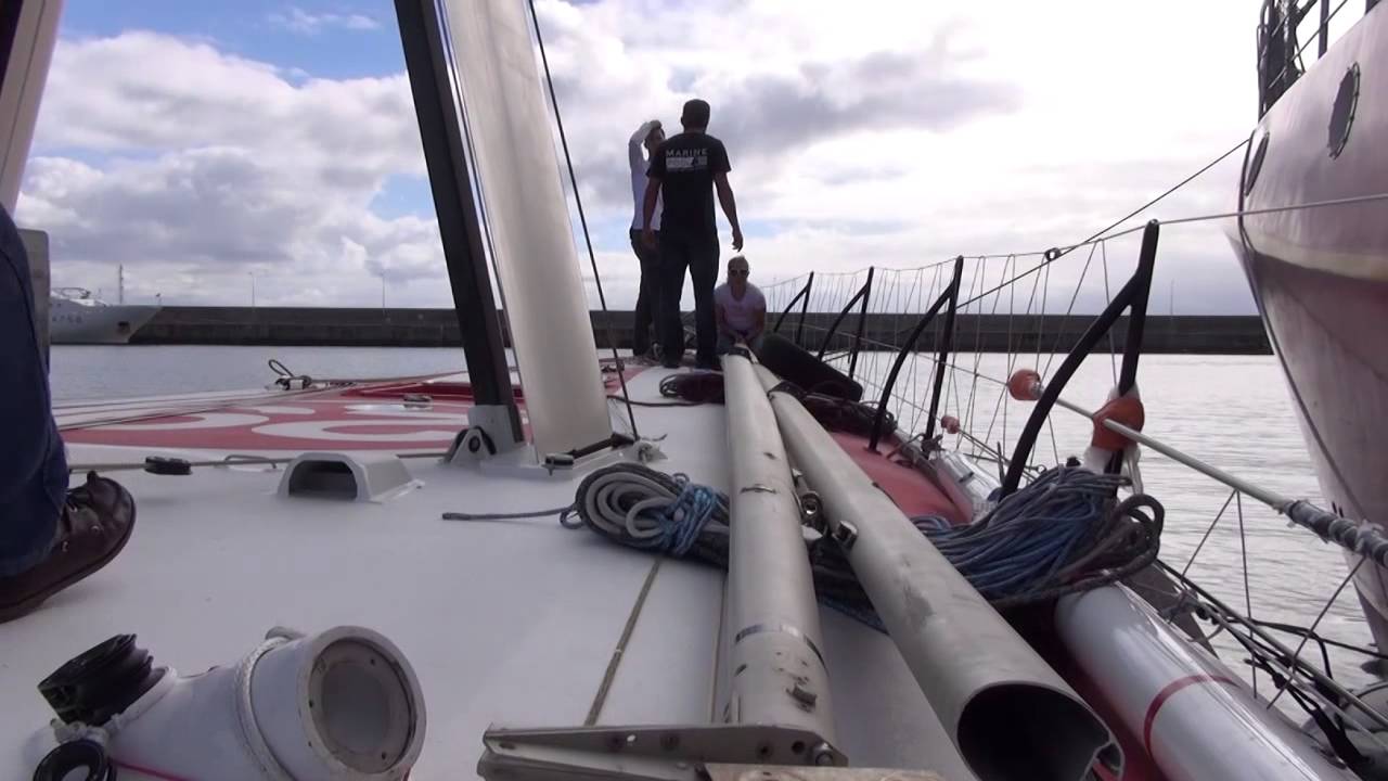 Arrivée de Samantha Davies sur Savéol à Funchal, Madère - Vendée Globe 2012 2013