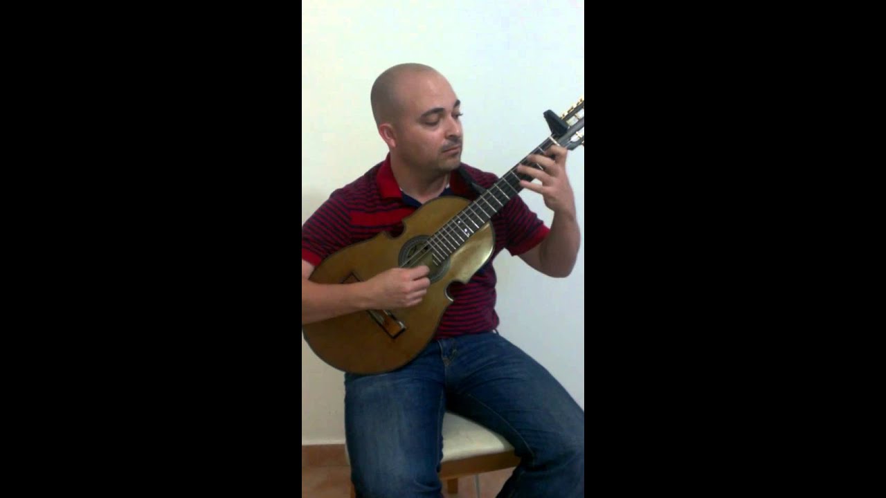 Escala de Do para comenzar a tocar el cuatro puertorriqueño.