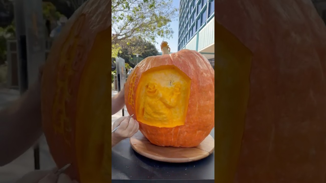 Pumpkin Carving at the Disneyland Hotel!