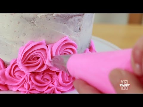 Video: Cómo Decorar Un Pastel Con Rosas