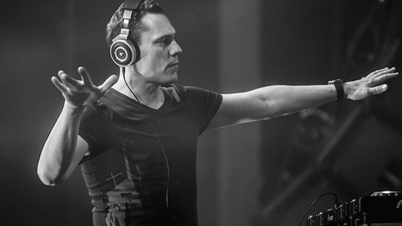 Tiësto - flight 643. Диджей тиесто. Тиесто 2008 фото. Тиесто 2024. Tiesto jackie.
