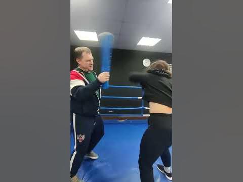 Нырок и три боковых. #бокс #boxing - YouTube
