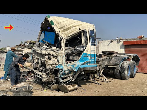 Old Accident Truck Full Amazing Restoration | Unique New Look 😱 Mind-Blowing Transformation!