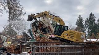Caterpillar Excavator Demolishes the Funky house