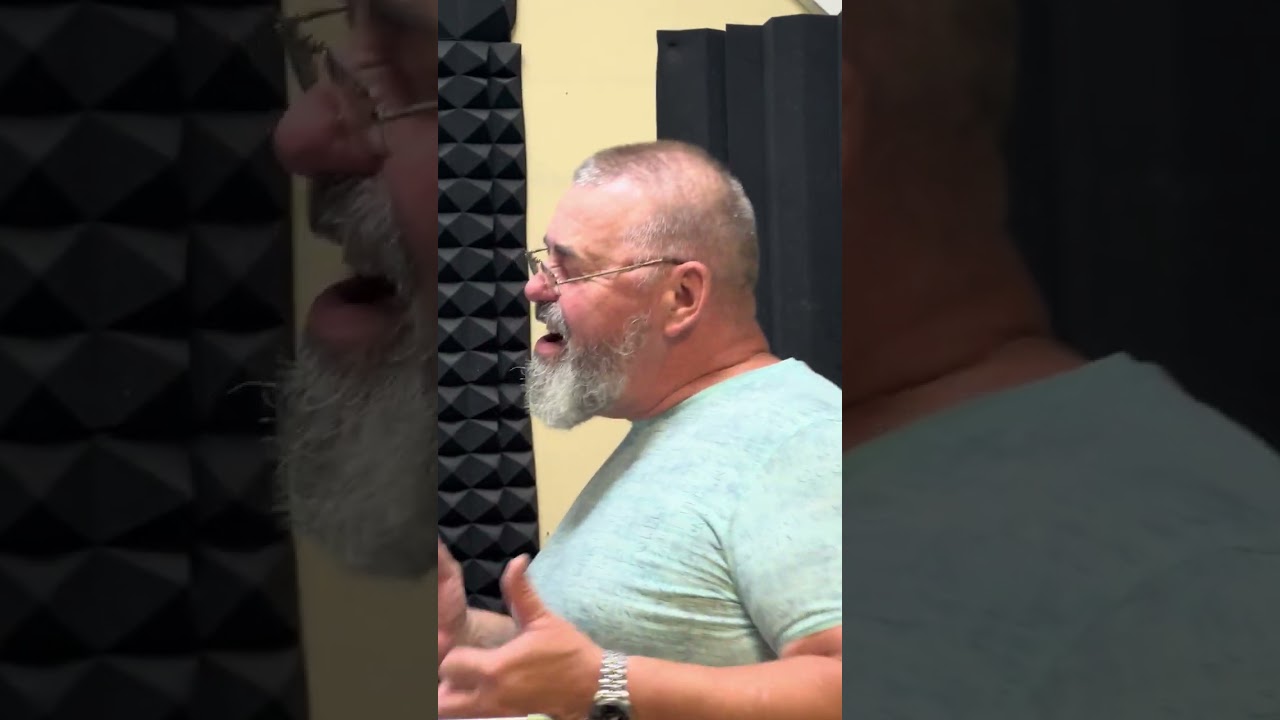 В студии у Храмова!