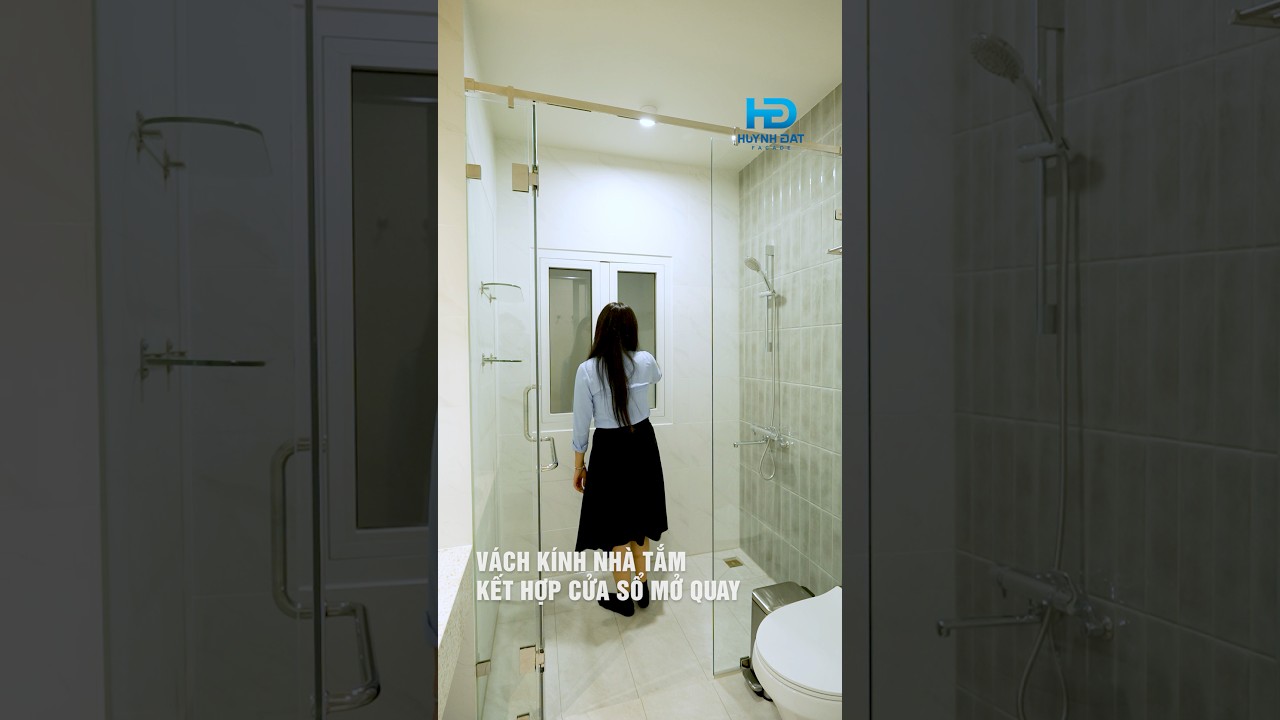 Combo mở rộng không gian cho phòng tắm nhỏ: Vách kính phòng tắm+Cửa sổ mở quay #phongtamkinh #home