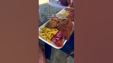 The friend that works remote on a random weekday in Colombia 🇨🇴 #traveler #remotework #colombia